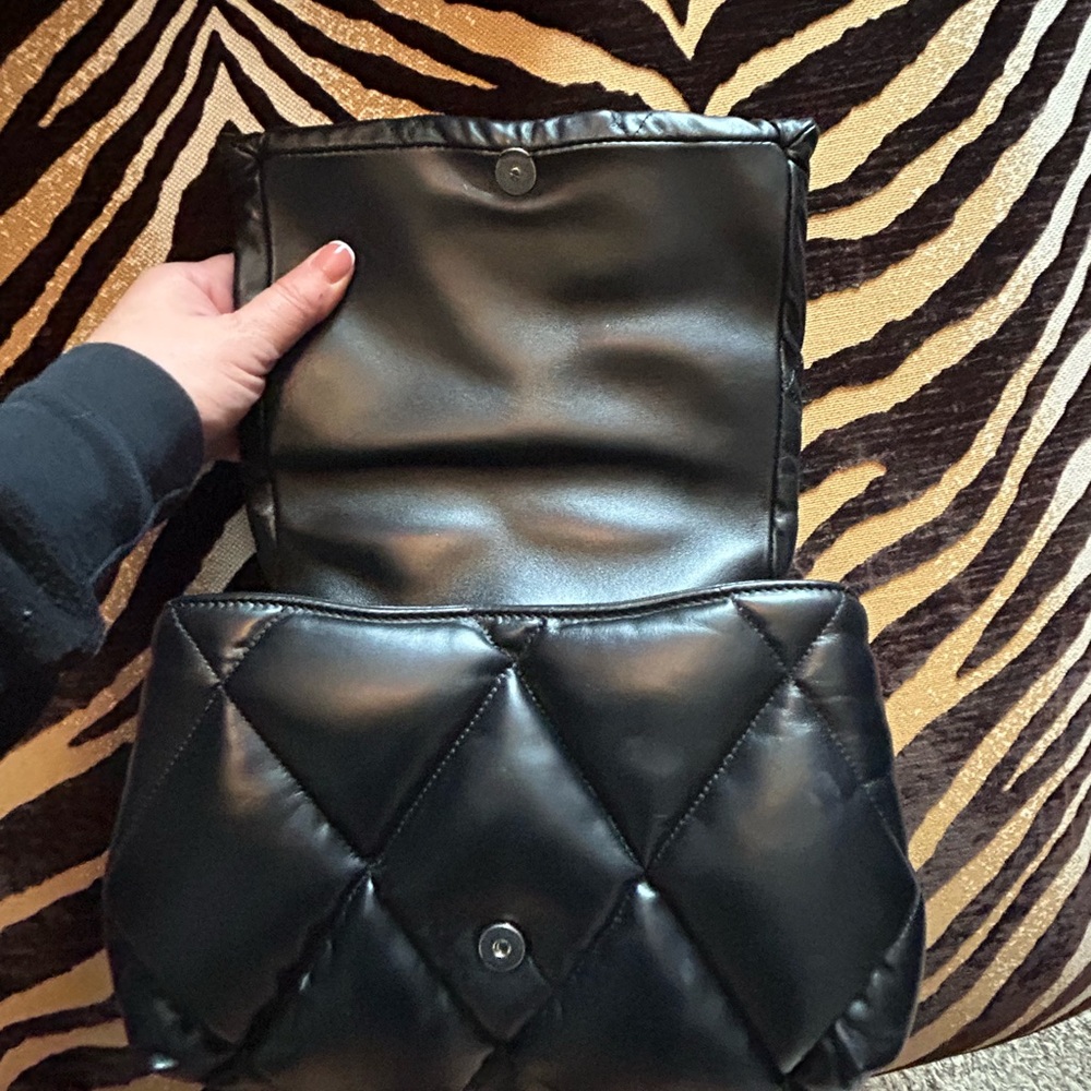 Balenciaga puffer clutch - Picture 6 of 6